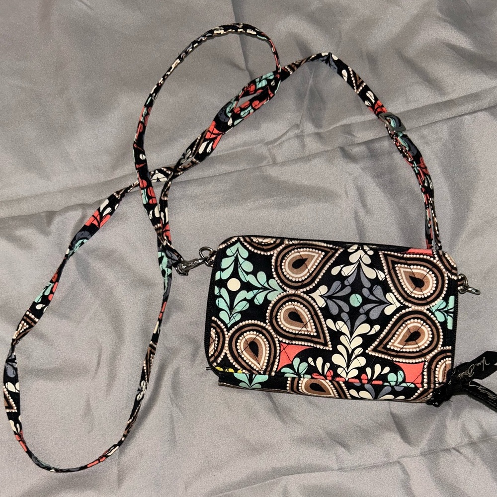 Vera Bradley Crossbody/Wristlet/ Wallet in Sierra